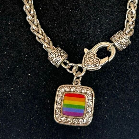 Silver-tone Charm Bracelet LGBTQ Rainbow Pride Flag Charm Chunky Wheat Chain - Picture 3 of 6